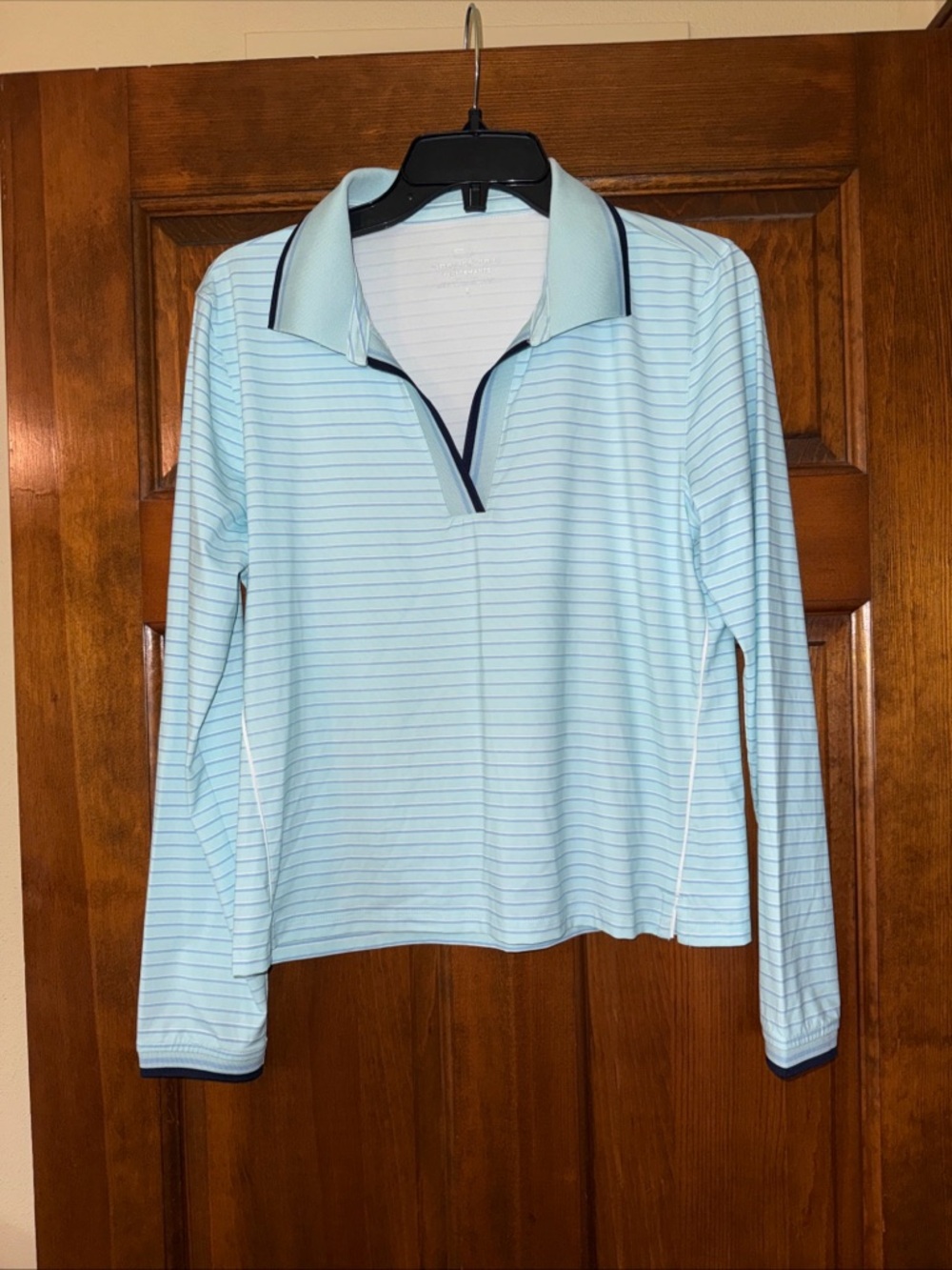Vineyard Vines Performance, Women’s NEW Unworn, Size S Blue & White Striped Top